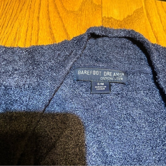 Barefoot Dreams Cardigan Size Small - Picture 2 of 4